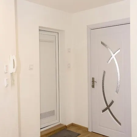 Modern Bright Close To The Centre 아파트